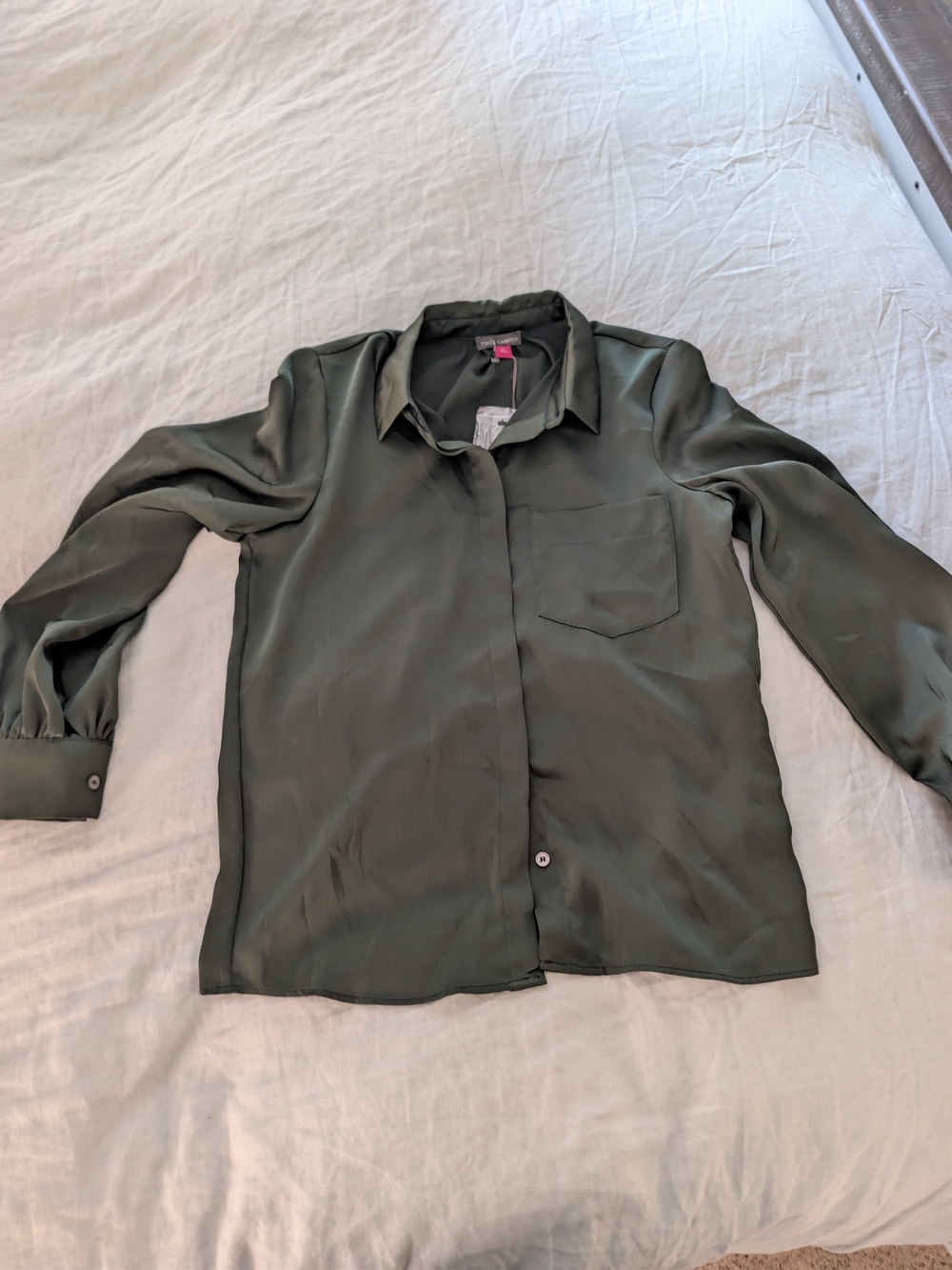 NWT Vince Camuto Olive Green Satin Long Sleeve Button Down Blouse XS